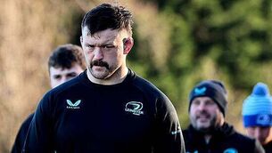 Arsenal held by Liverpool but go six points clear at top of Premier League