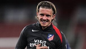 Abbie Larkin pounces at death to send Ireland into top tier of Nations League 