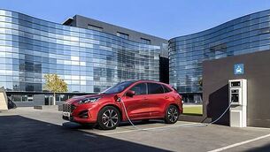 Mickey Brady hailed as ‘champion of people’ after death of former Sinn Fein MP