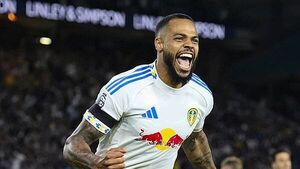 Lukas Nmecha scores late winner over Fulham as Leeds pay tribute to Terry Yorath