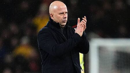 Arne Slot says Liverpool ‘ran out of energy’ in dramatic defeat at Bournemouth