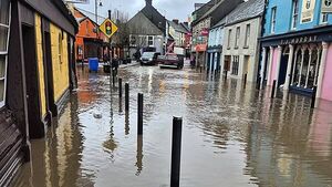 Storm Chandra: Emergency services sent to Kilkenny over flooding