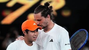 Ronnie O’Sullivan breezes into World Grand Prix semi-finals in Leicester