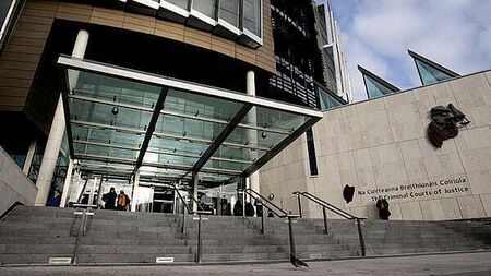 Man accused of murdering mother 'absolutely idolised her', sister tells court