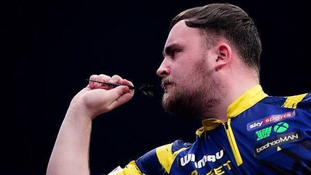 Luke Littler fights off Ross Smith to reach quarter-finals of World Masters