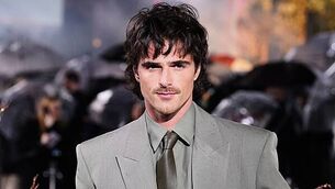 Pulp frontman Jarvis Cocker and Nick Jonas to read CBeebies Bedtime Stories Pulp frontman Jarvis Cocker and Nick Jonas to read CBeebies Bedtime Stories