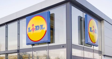 Shopper pops into Lidl, car gets clamped