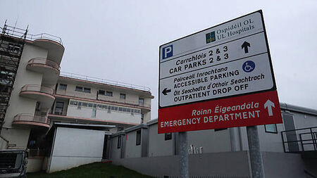 Hospital overcrowding: Children and elderly among over 700 patients without a bed