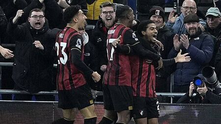 Amine Adli scores winner as in-form Bournemouth come back to beat 10-man Everton