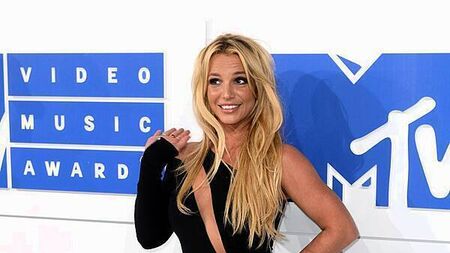 Britney Spears sells rights to her hit songs