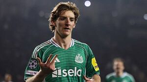 Anthony Gordon scores four as Newcastle hammer Qarabag in first leg