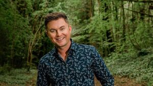 Michael English spreads importance of work/life balance after recent heart attack