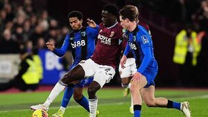West Ham miss opportunity to give survival hopes boost after Bournemouth draw