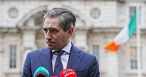 Online threats to families should not be ‘consequence free’, Simon Harris says