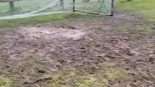 Beau Greaves becomes first woman to hit nine-darter on PDC ProTour Beau Greaves becomes first woman to hit nine-darter on PDC ProTour