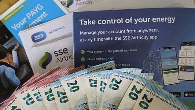 Nearly 320,000 homes in arrears on their electricity bill at the end of 2025