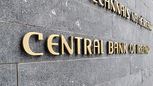 Pedestrian dies following collision involving bus in Newry Pedestrian dies following collision involving bus in Newry