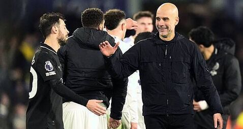 Pep Guardiola hails ‘huge victory’ at Leeds as Man City reel in leaders Arsenal