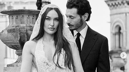 Roz Purcell shares photos and details about Dublin wedding