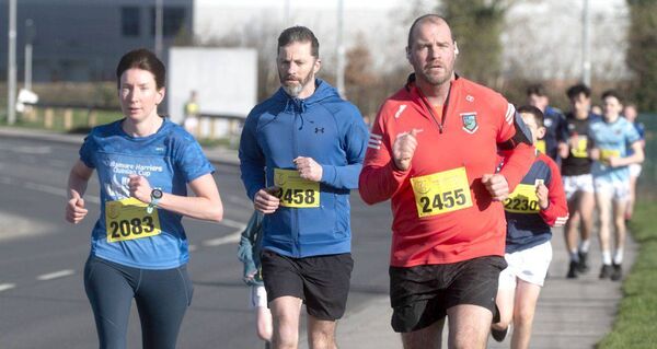 Runners on their way