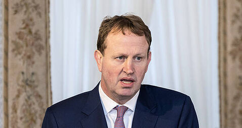 Electronic tagging for offenders delayed again