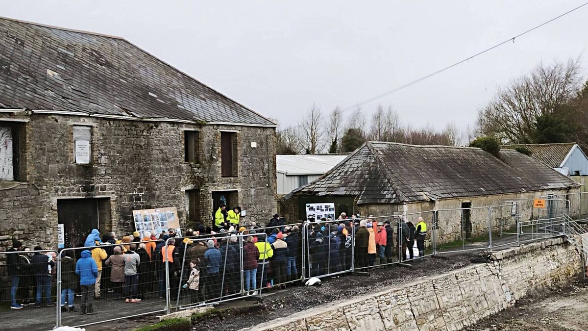 Engineer’s talk on canal works in Vicarstown draws crowd of 80-plus
