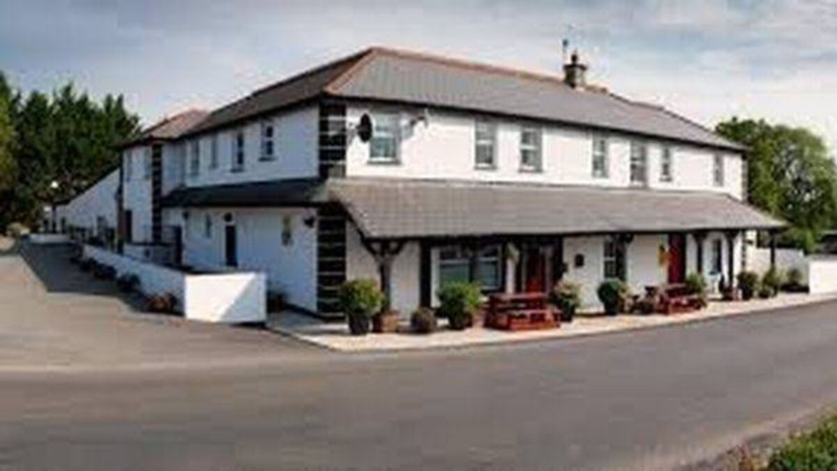Additional traffic measures needed at popular Laois pub 