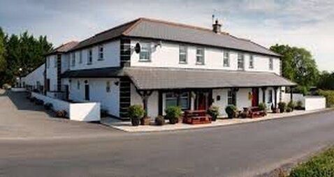 Additional traffic measures needed at popular Laois pub 