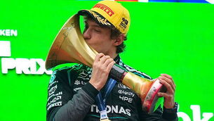 Ruud van Nistelrooy enjoys winning start with Leicester Ruud van Nistelrooy enjoys winning start with Leicester