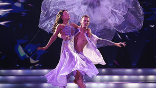 Passenger jet makes emergency landing at Shannon Airport Passenger jet makes emergency landing at Shannon Airport