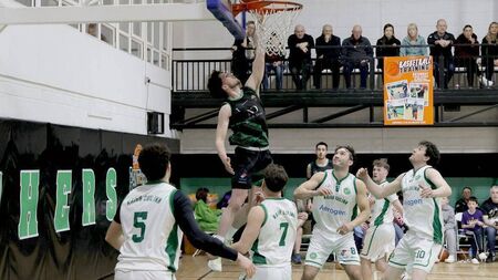 Panthers’ win over Maigh Cuilinn not enough to clinch Division One play-off berth