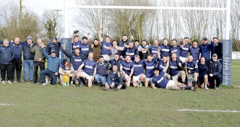 Portlaoise win promotion but made battle all the way by Roscrea 