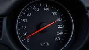 <p>Speedometer 180kph</p>