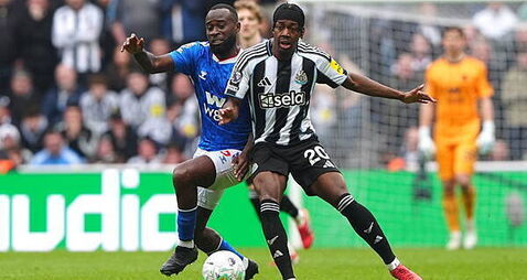 Tyne-Wear derby paused after report of discriminatory abuse