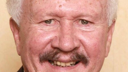 Laois councillor attends his last Municipal Meeting 