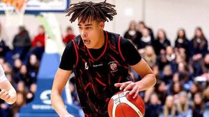 Umeh and Ogedegbe line out for Ireland Under 18 squad