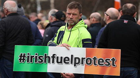 Fuel protests: Protestors set to sleep in trucks and tractors overnight