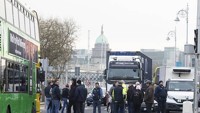 Fuel protests causing second day of traffic disruption amid warnings it may run to Friday Fuel protests causing second day of traffic disruption amid warnings it may run to Friday