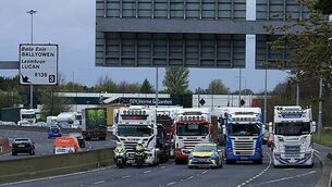 Sister of Scarlett Faulkner asks mourners to keep the peace at her funeral