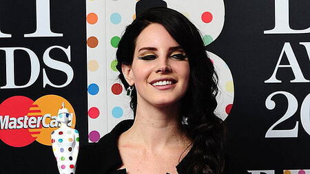 Video Games: Lana Del Rey releases James Bond computer game theme