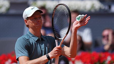 Jannik Sinner criticises Madrid night schedule after win over Cameron Norrie