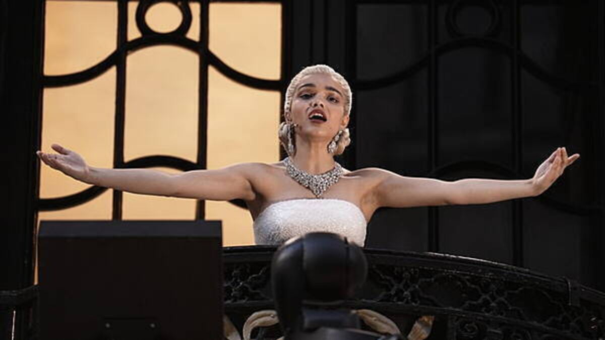 Rachel Zegler to star in Broadway production of Evita