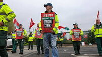 Ambulance workers strike: Responsiblity lies 'squarely' at the door of the Government