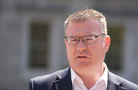 Social media recommendations should be accepted across government, minister says