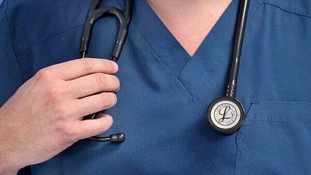 Antacid overuse linked to kidney failure, study warns