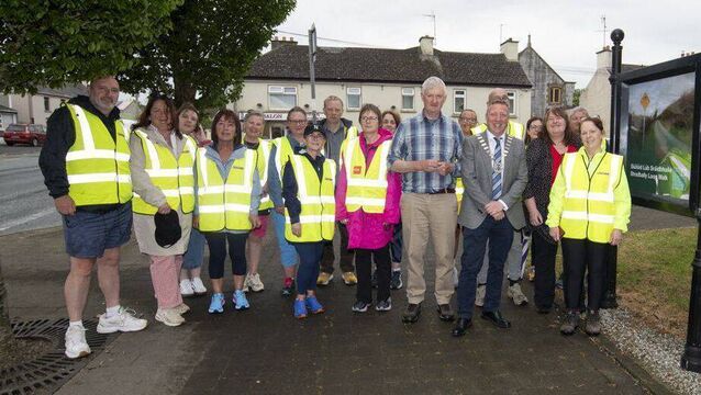 <p>Cathaoirleach of Laois County Council, Barry Walsh, who officially opened the new Stradbally Loop Walk on Saturday, John Scully, Ann Marie Maher, Laois Co Co Sports &amp; Leisure Section Anne Simpson, S.V.T Activity &amp; Wellness Hub, Stradbally Tidy Town Committee Members Photo: Denis Byrne</p>