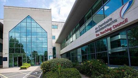 Teacher who falsely accused colleague of viewing explicit images allowed to remain on register