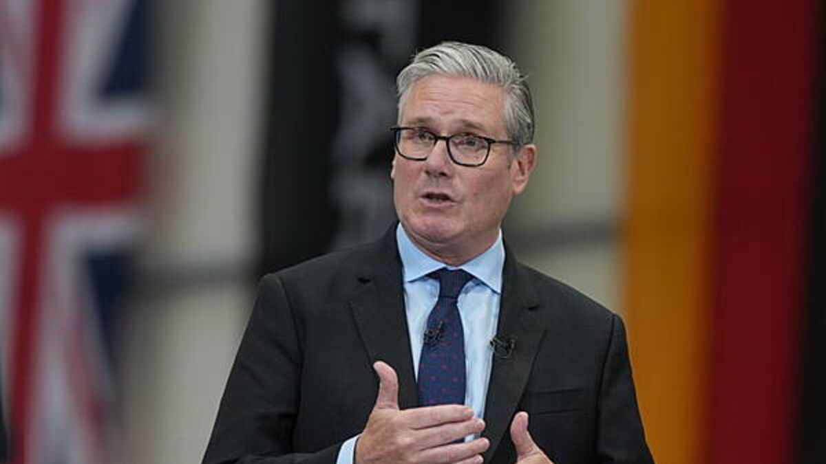 Keir Starmer claims FIFA fan bottle ban for World Cup is ‘about making money’