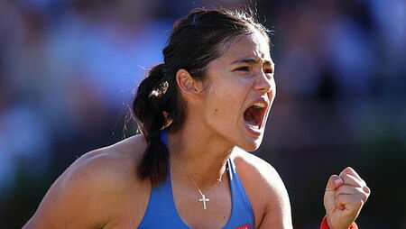 Emma Raducanu storms into Queen’s final after beating Iva Jovic on marathon day