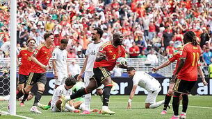 Manchester United sign Netherlands striker Joshua Zirkzee from Bologna Manchester United sign Netherlands striker Joshua Zirkzee from Bologna